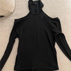 LNA open shoulder top